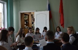 Фото. Заседание медиаторов, изучение нормативных документов, "Мозговой штурм" Фото. Заседание медиаторов, изучение нормативных документов, "Мозговой штурм"